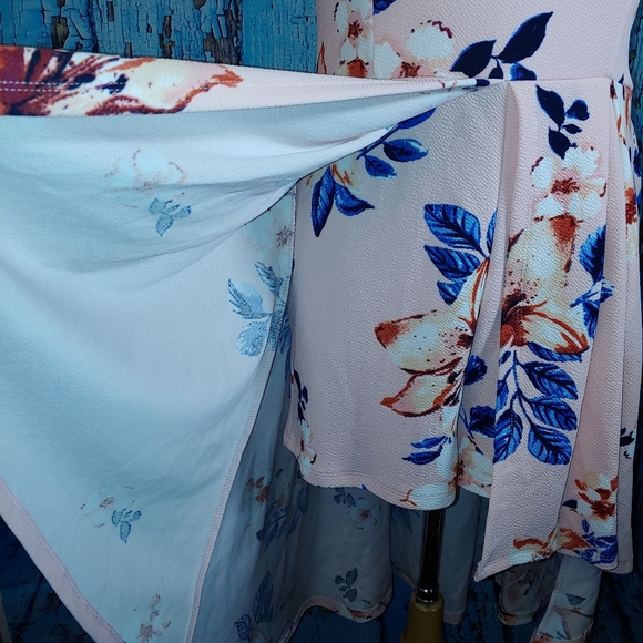 🔥💗Derek Heart cape Romper - Picture 7 of 16